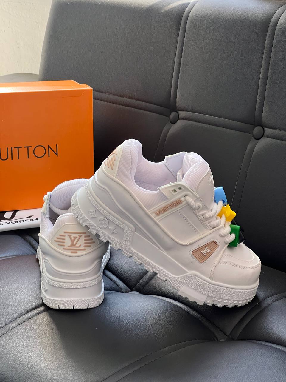 LVS - White