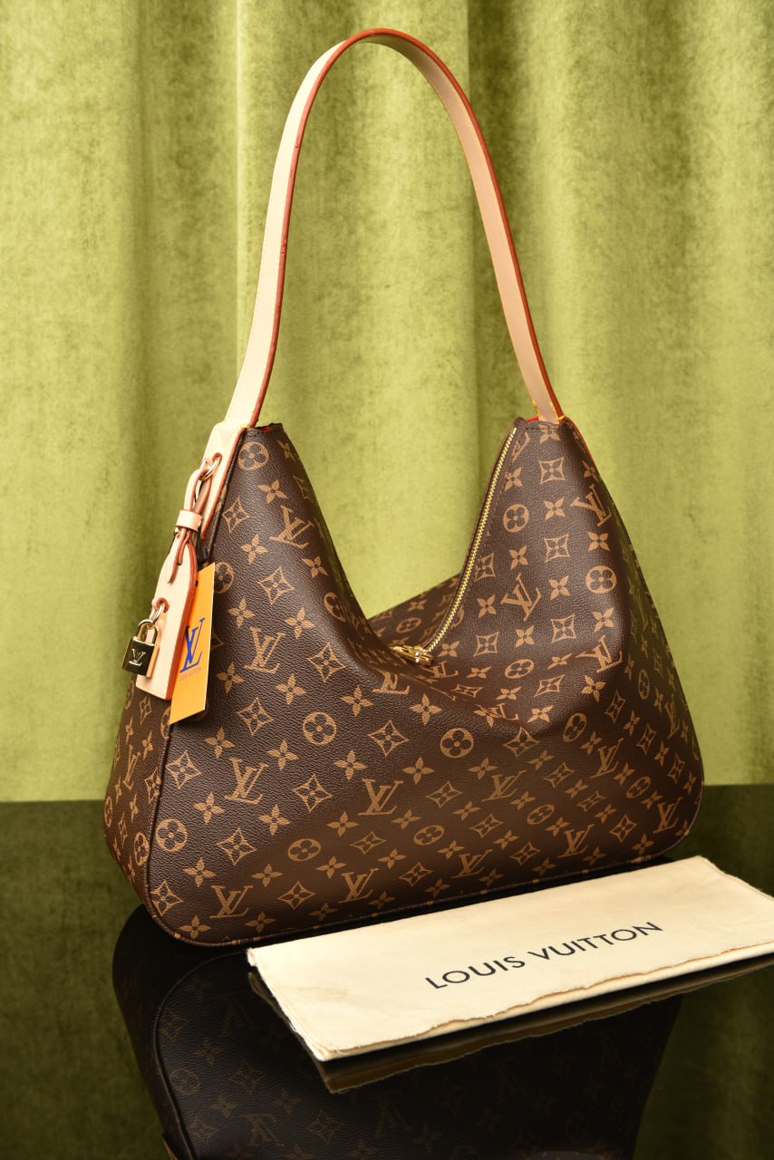 LV - Slouchy