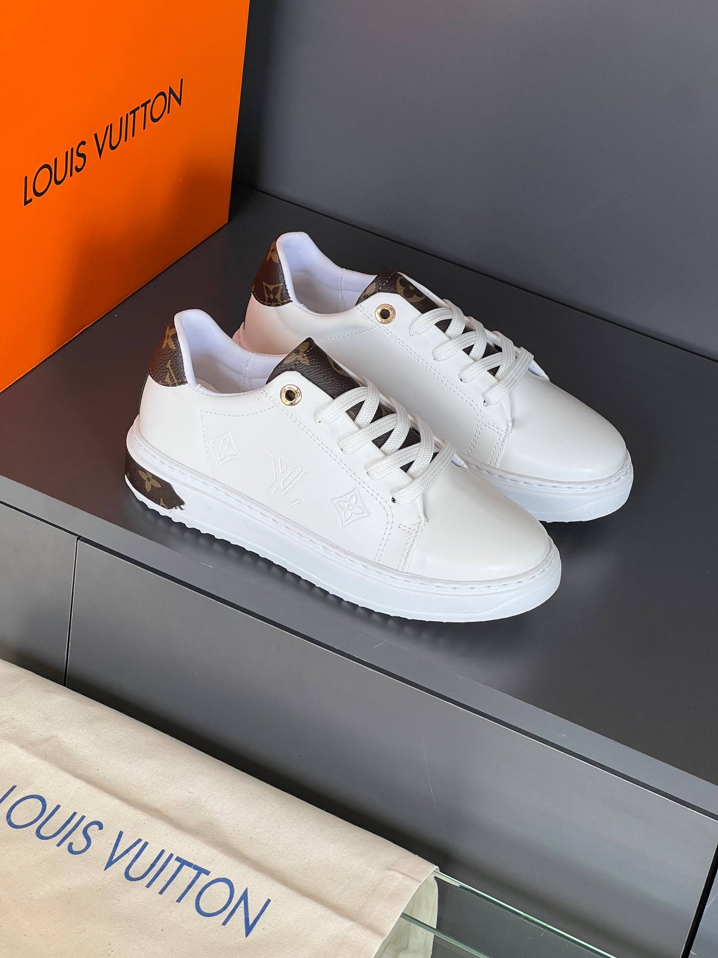 LVS - Shoe