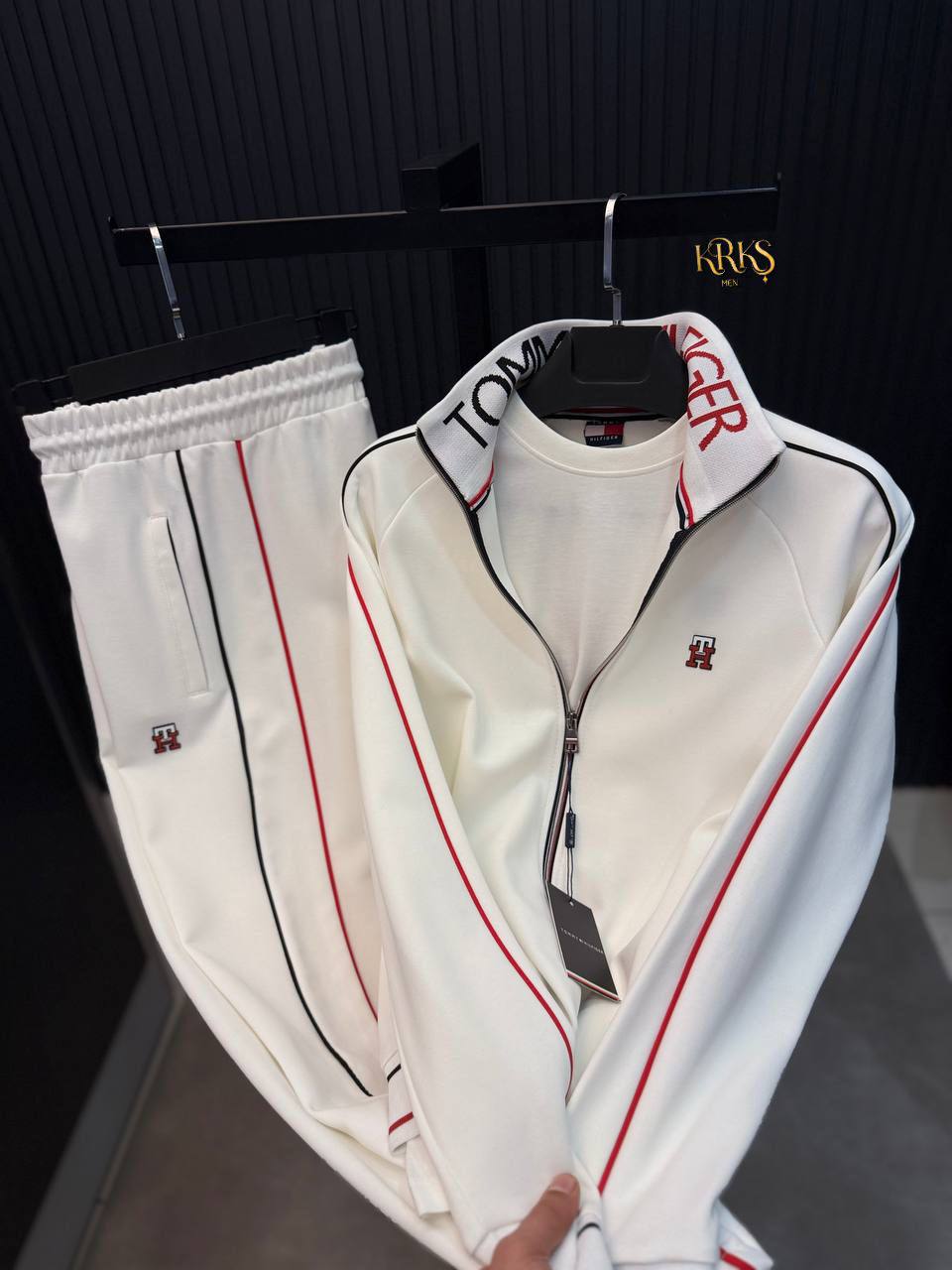 TH - Man Tracksuit